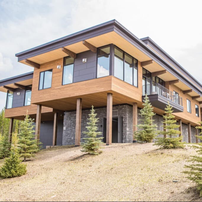 Rustic Madison Lakelodge