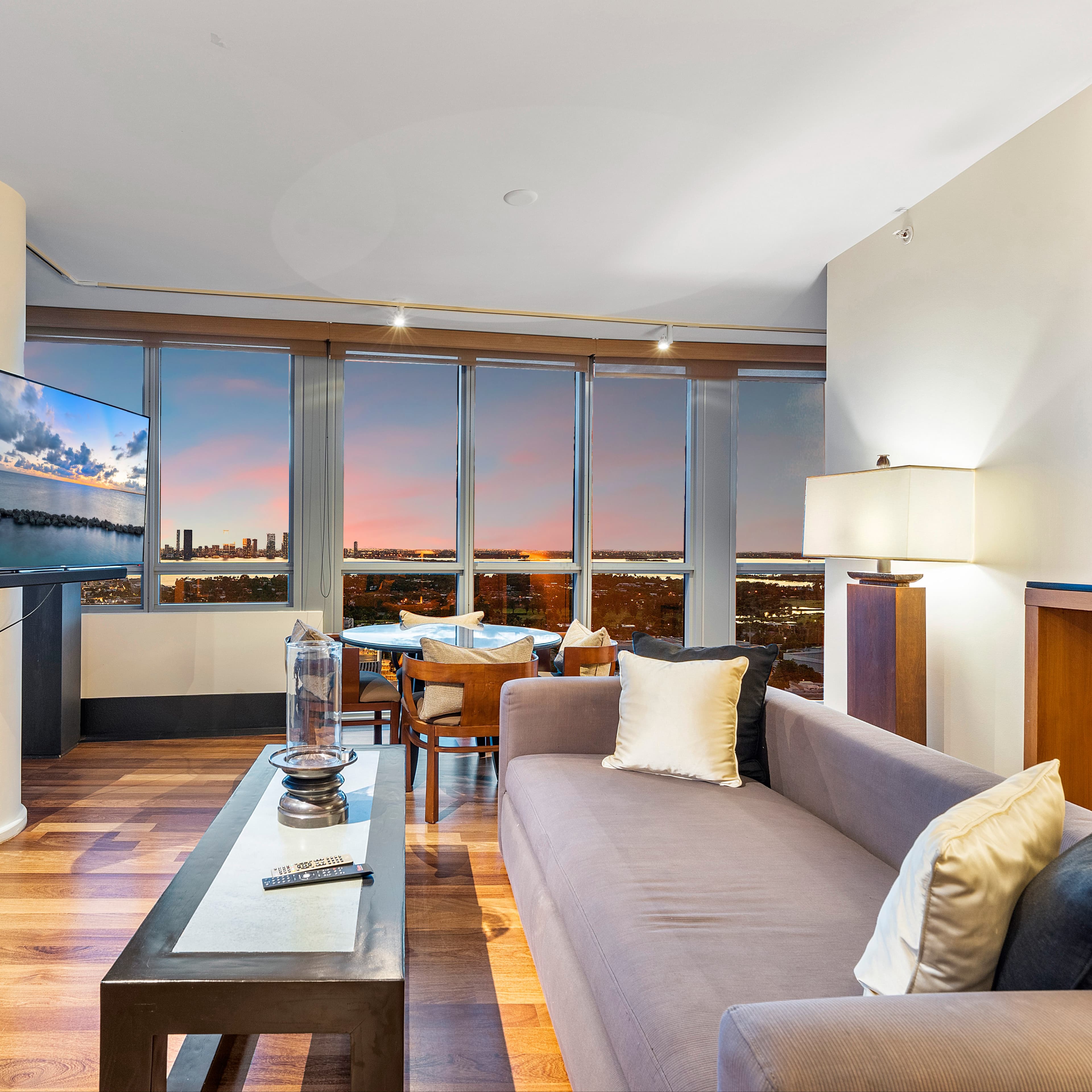 Ocean & Skyline Serenity