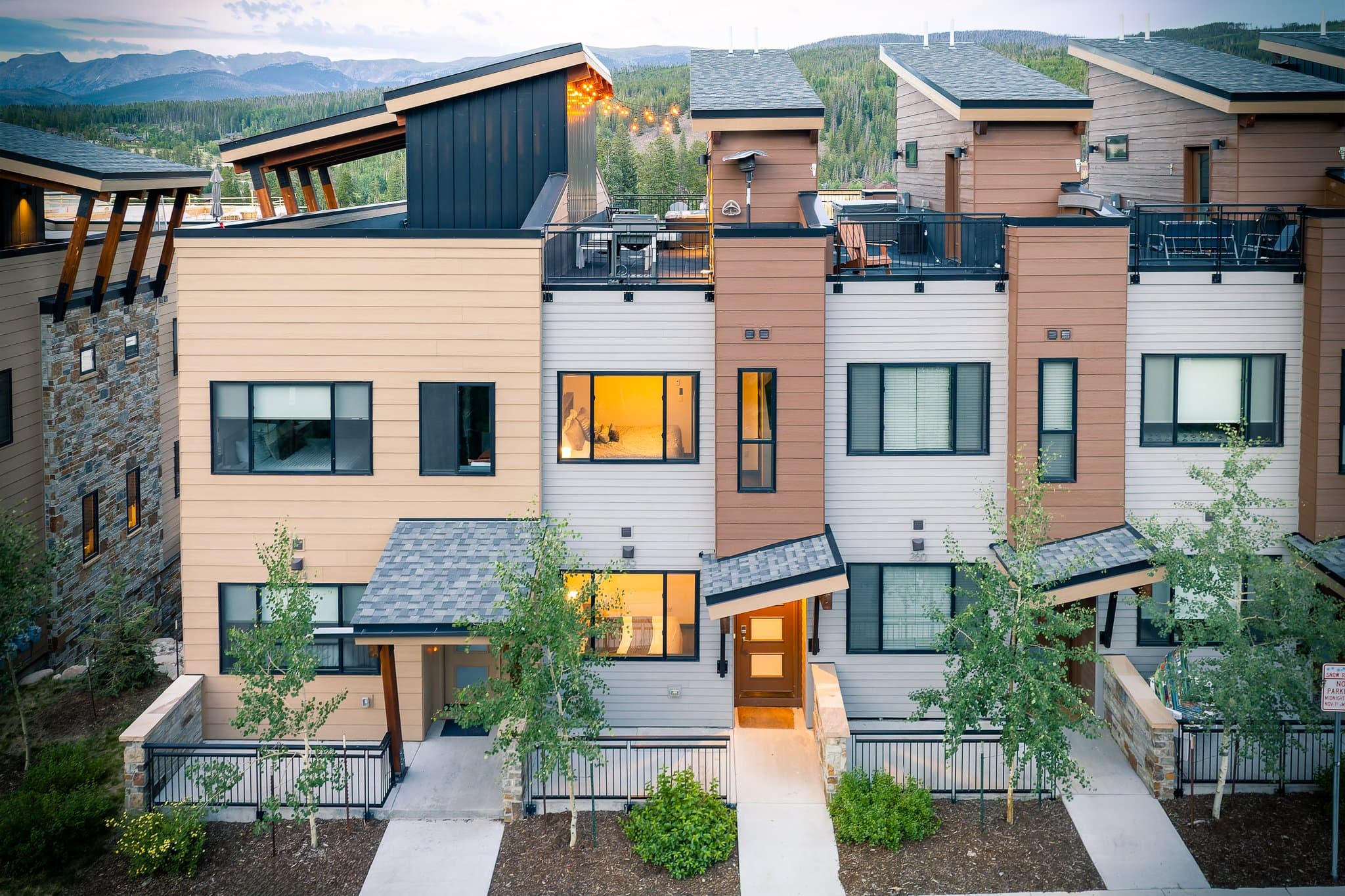 Arrow Luxury Townhome #262